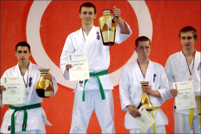 Medalisci kumite juniorów<br>m³odszych kat. +75kg
