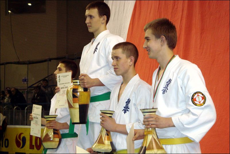 Medalisci kumite juniorów<br>m³odszych kat. +75kg